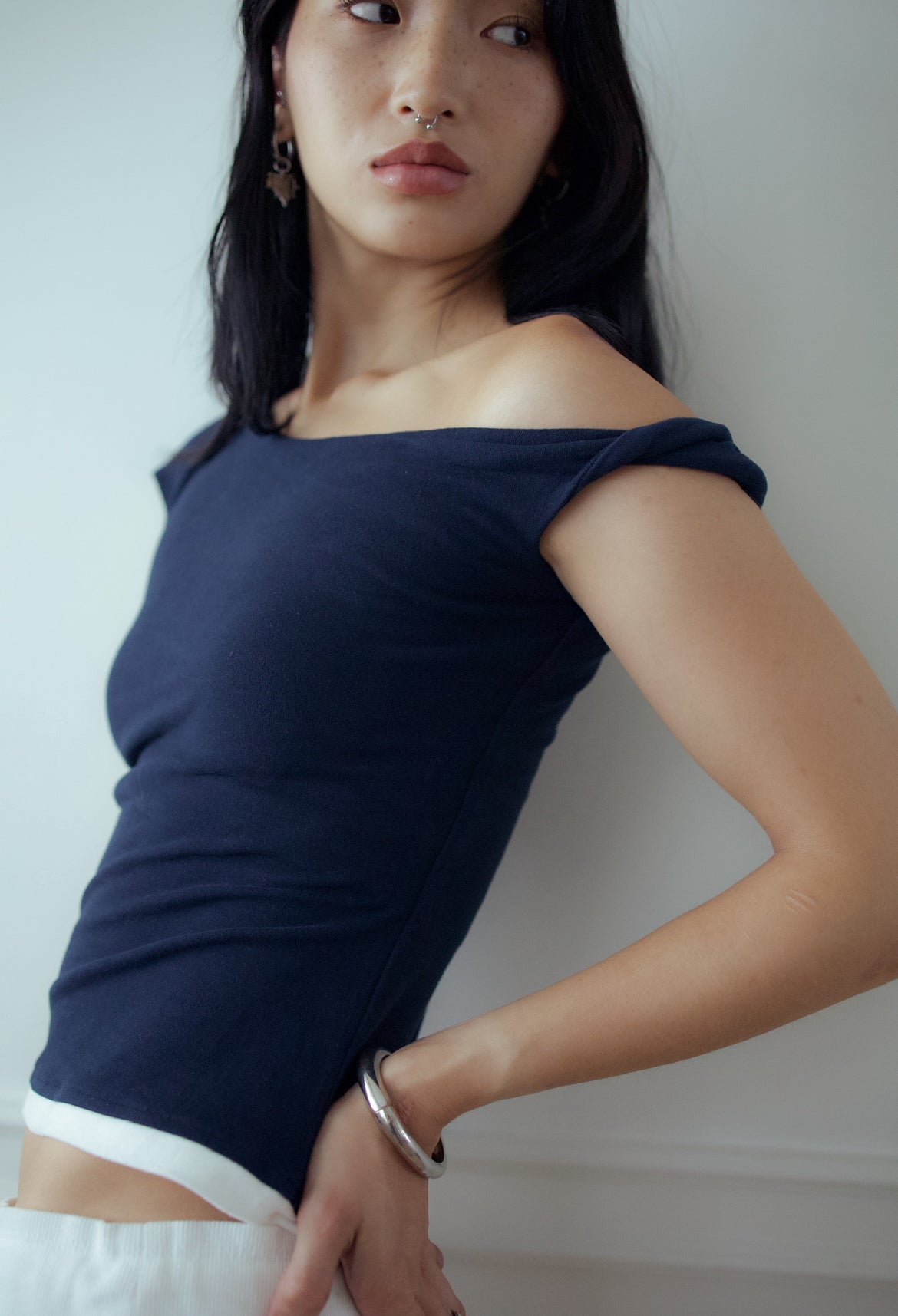 RANI—TWIST SLEEVES TOP