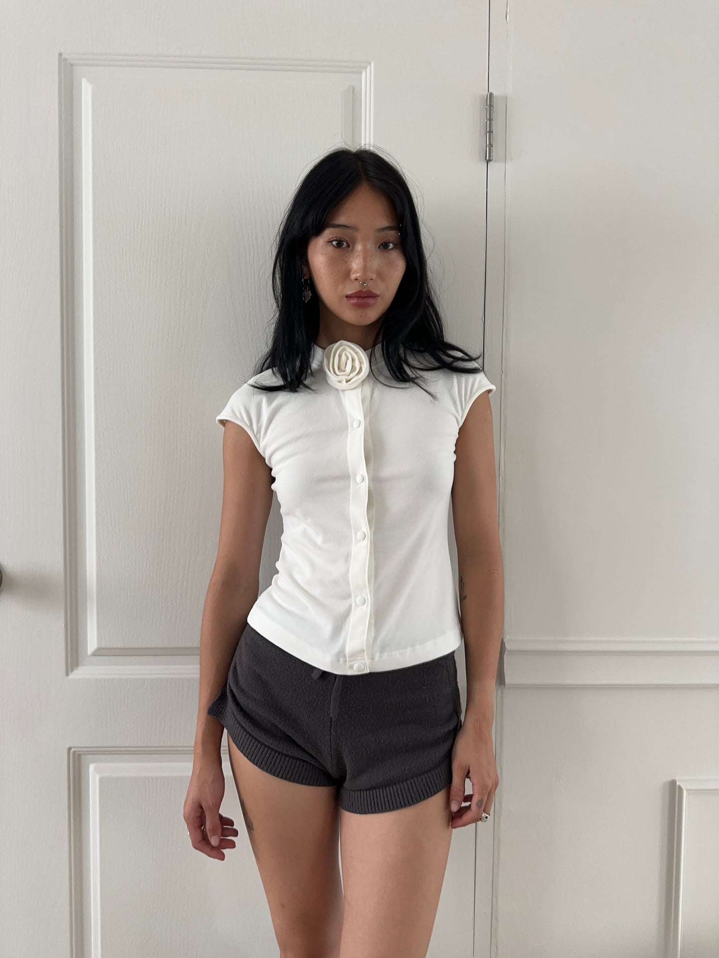 TARI ROSY—COLLARLESS TOP