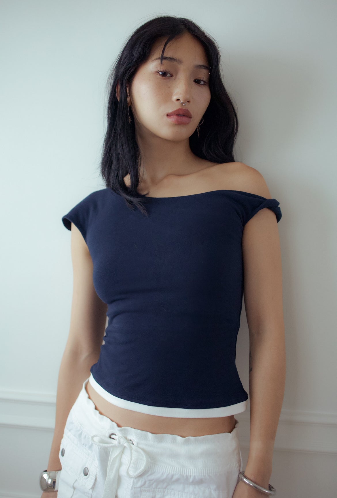RANI—TWIST SLEEVES TOP
