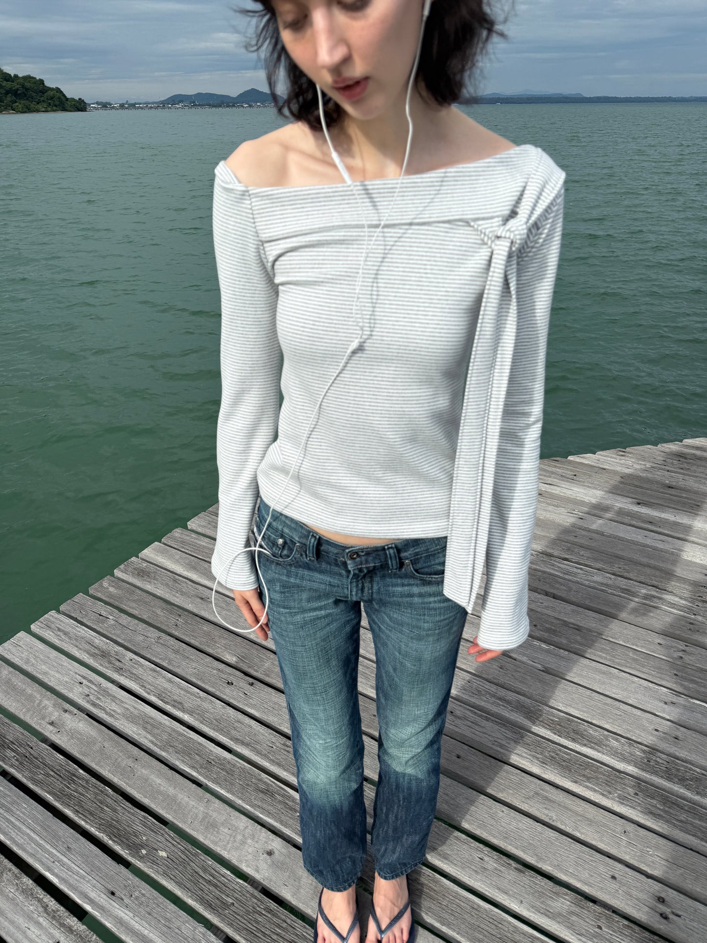 MALE—LOOP TIE LONG SLEEVE BLOUSE