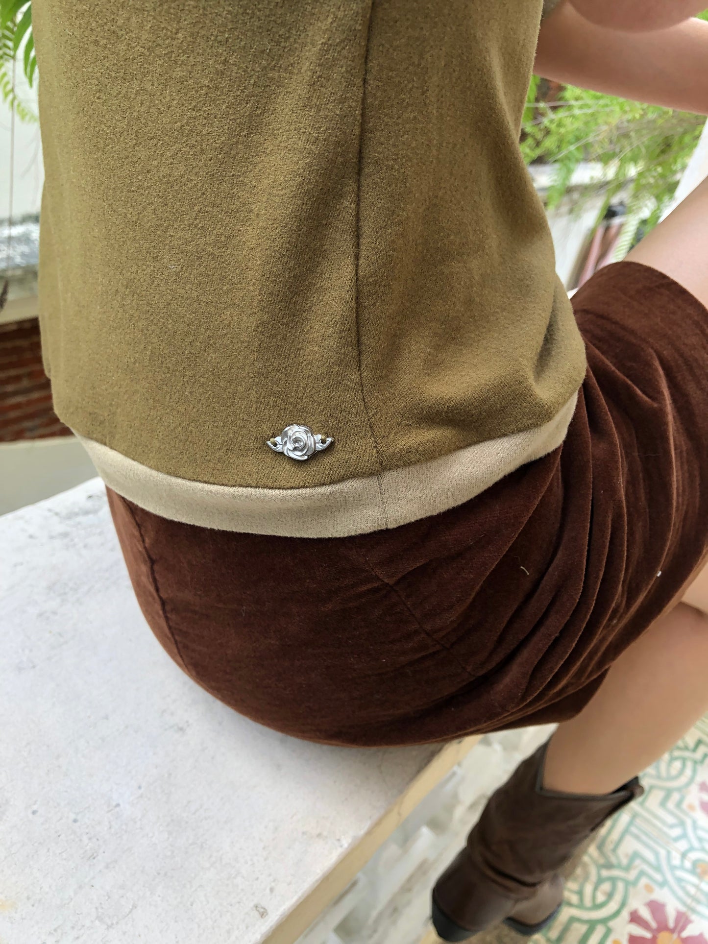 RYN ONE-SHOULDER CUT OUT TOP