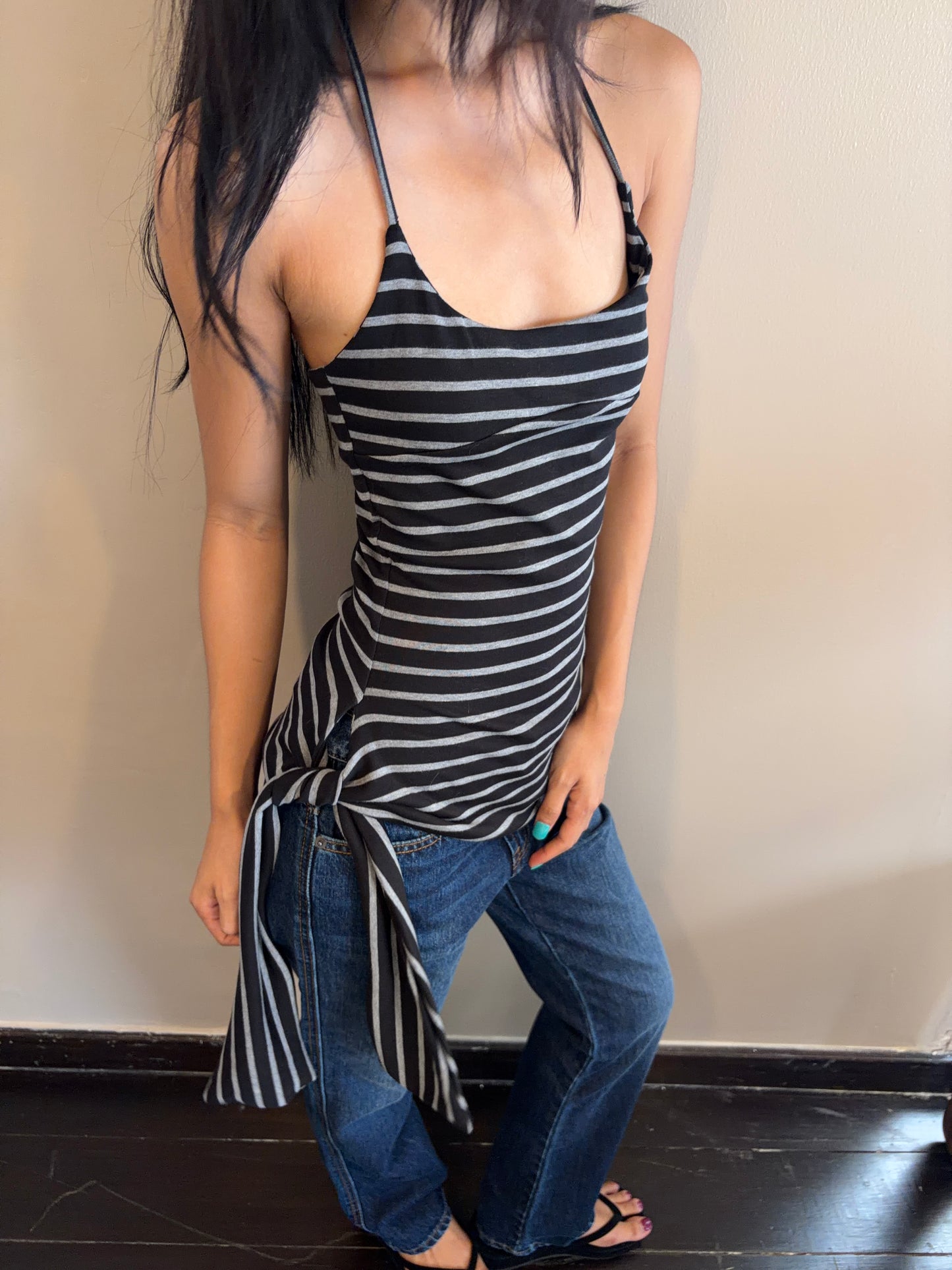 FRANKIE HALTER TIE TOP